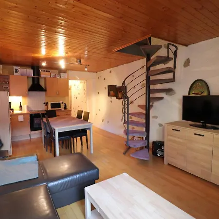 Duplex Atypique Au Coeur Du Centre Historique D'annecy, Proche Du Et Tous Commerces - Fr-1-432-63 Apartamento Annecy