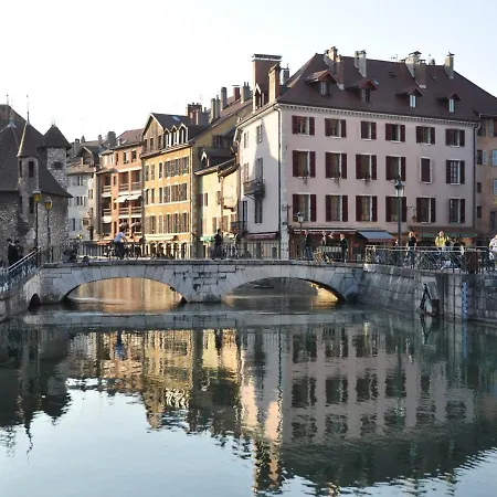 Duplex Atypique Au Coeur Du Centre Historique D'annecy, Proche Du Et Tous Commerces - Fr-1-432-63 Apartamento